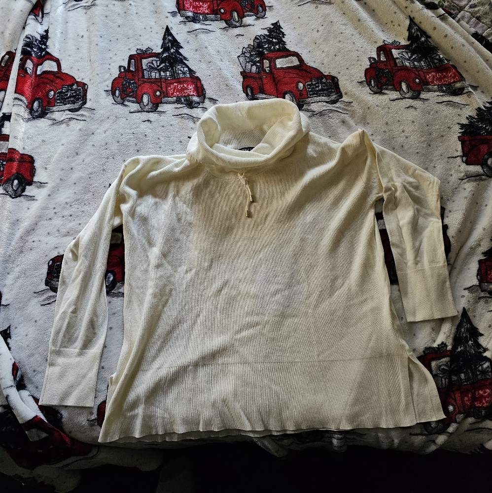 Jones new york medium sweater